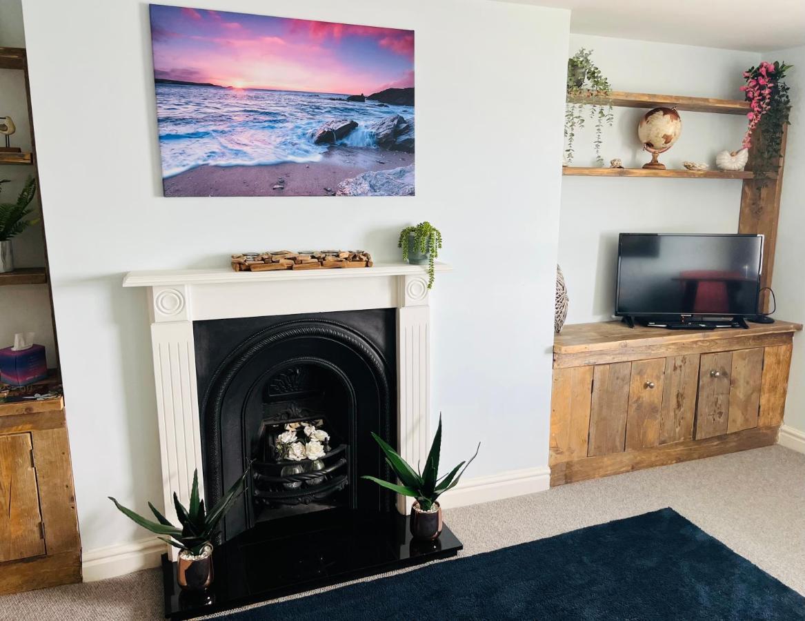 Beautiful Beachfront Retreat With A Stunning Sea View For The Ultimate Escape Away From The Busy World Below Herne Bay Exteriör bild